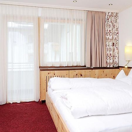 Hotel Kristall B&B Ишгъл Екстериор снимка