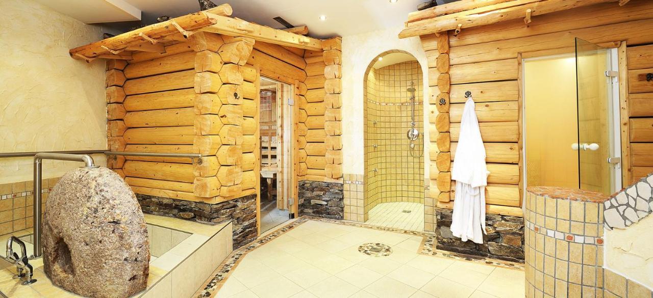 Hotel Kristall B&B Ишгъл Екстериор снимка