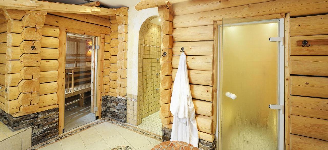 Hotel Kristall B&B Ишгъл Екстериор снимка