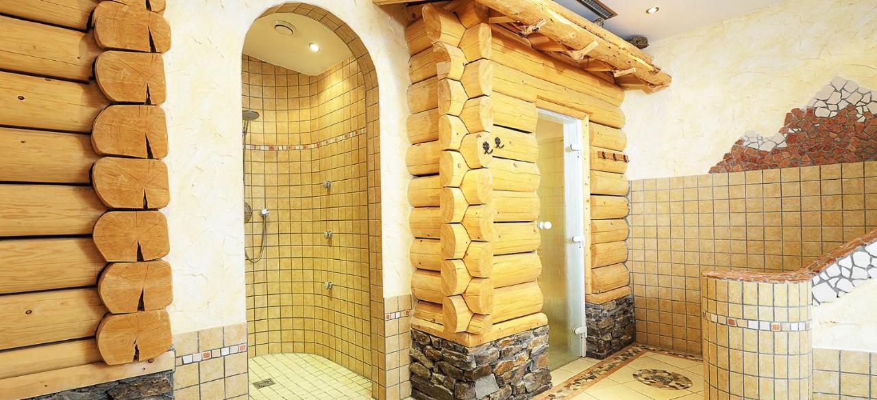 Hotel Kristall B&B Ишгъл Екстериор снимка