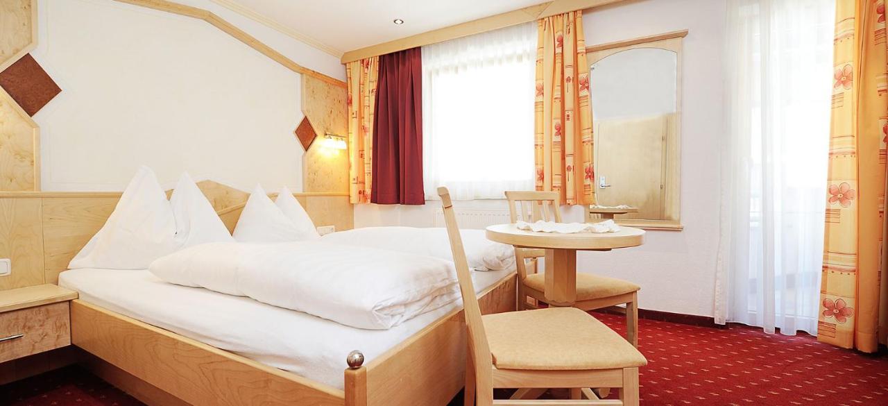 Hotel Kristall B&B Ишгъл Екстериор снимка